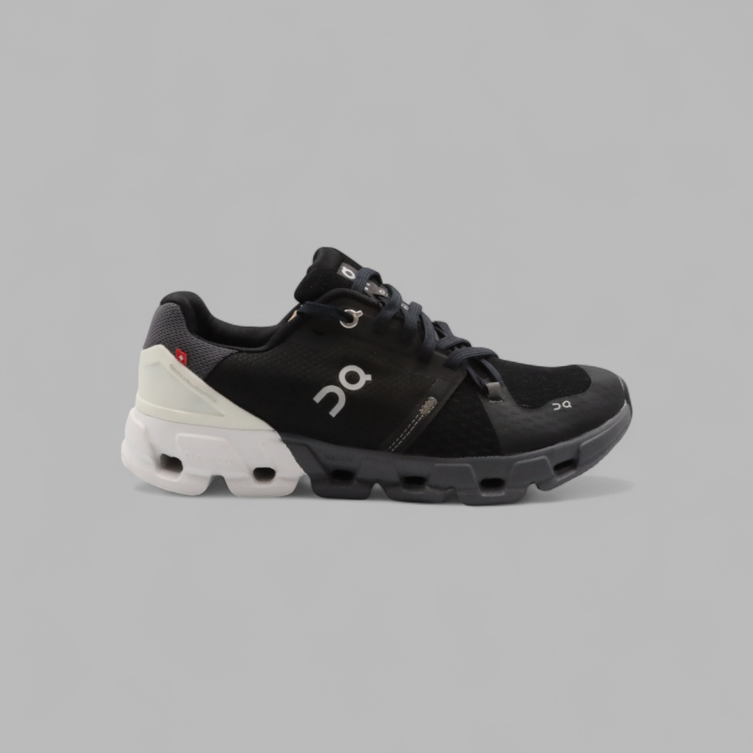 On Running - Cloud 5 White and Black