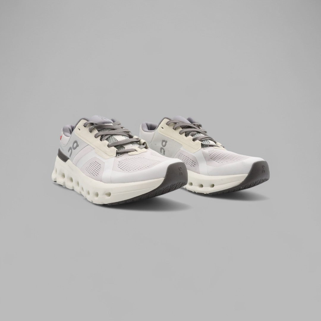 On Running - White