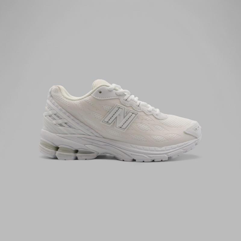 1906W 'Triple White'
