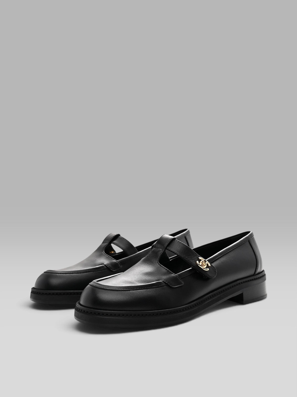 Chanel CC Logo T-Bar Leather Mary Jane Shoes - Black
