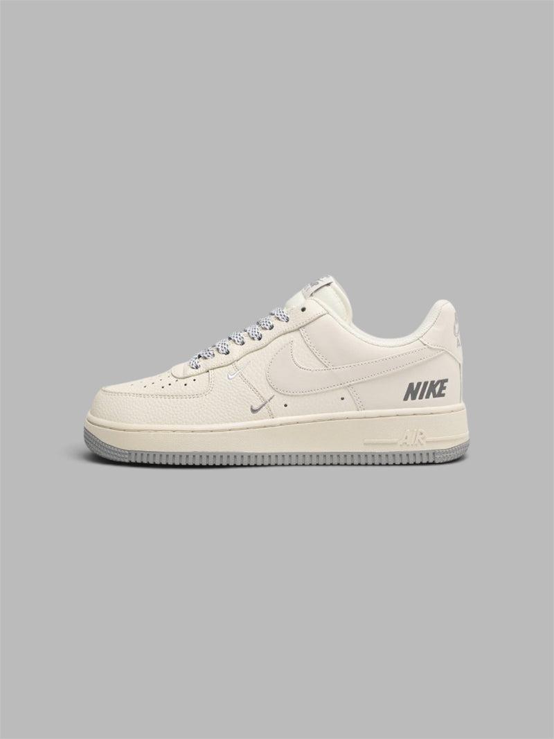 Nike Air Force 1 Low - Sail / Grey / Reflective Details