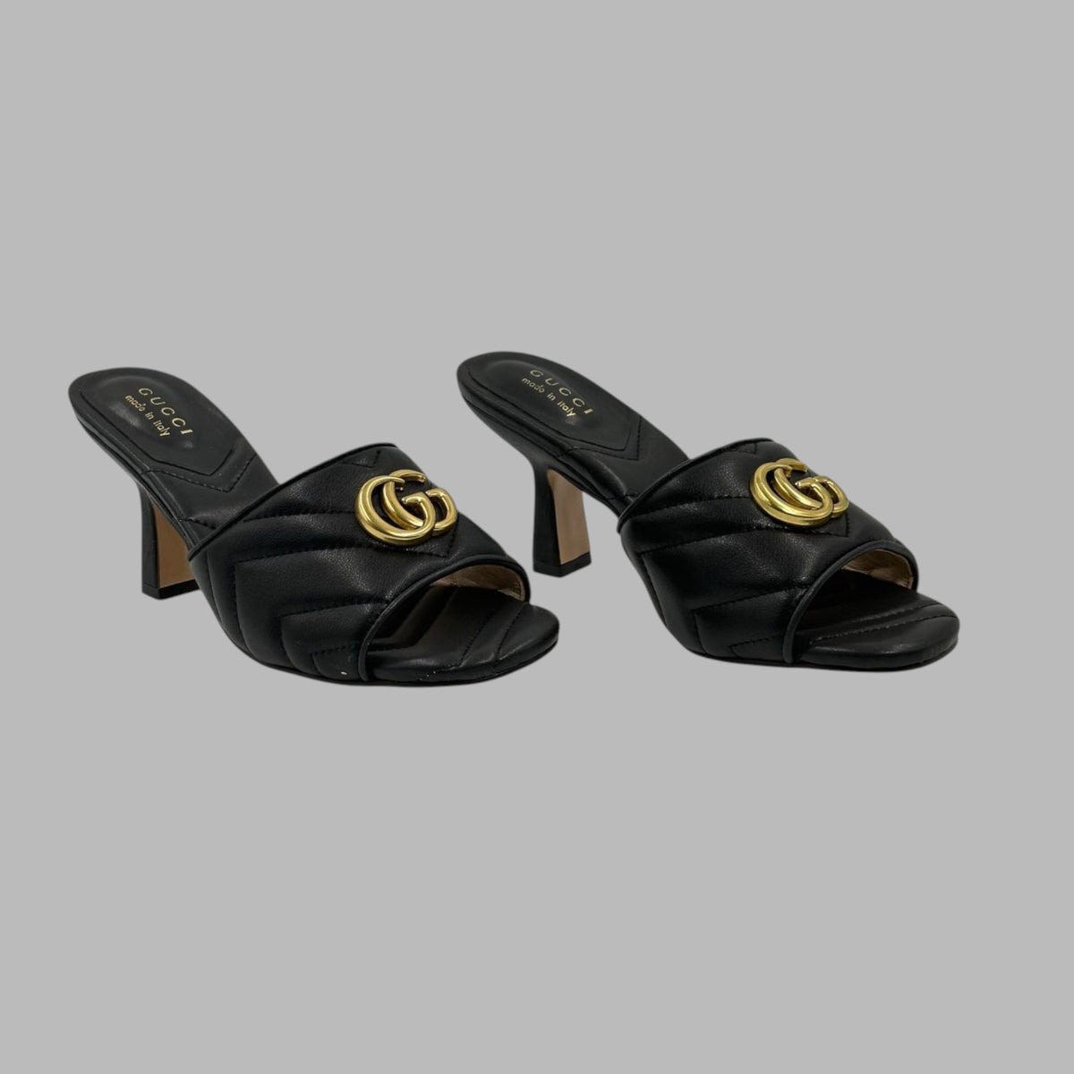 Gucci Cream Matelasse Leather GG Marmont Slide Sandals