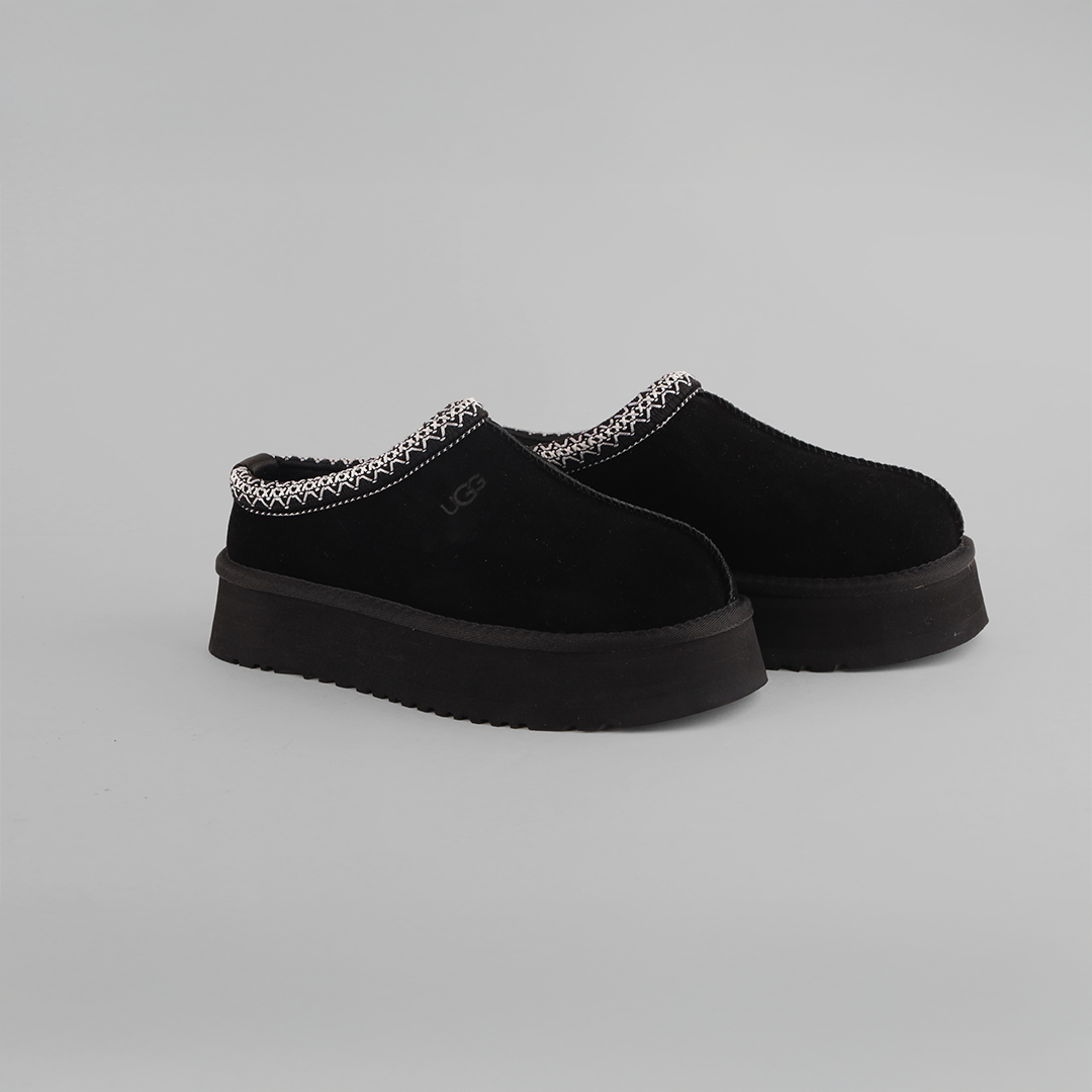 UGG Taz Black
