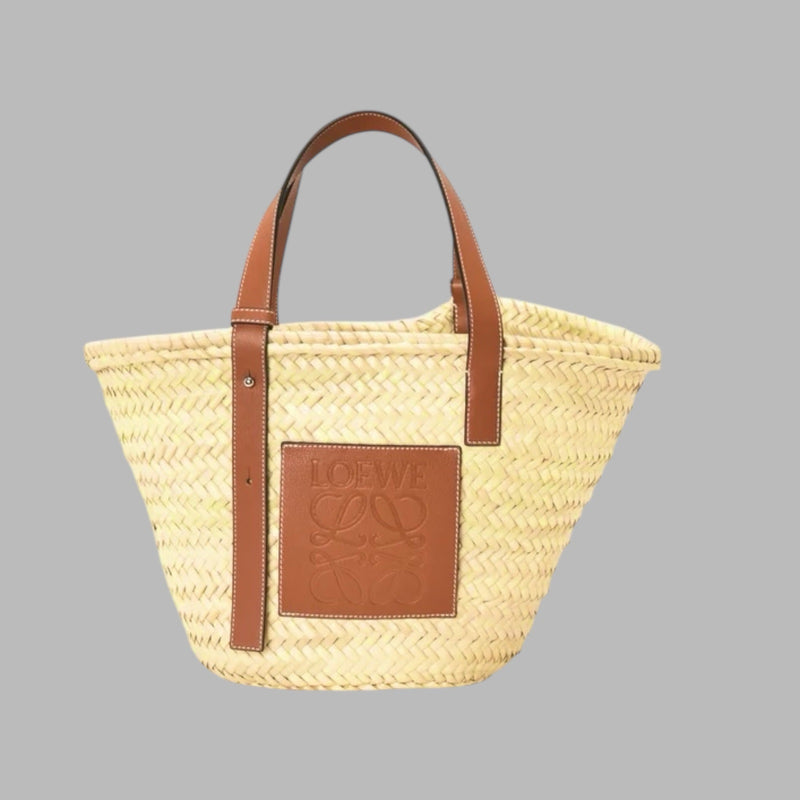 Basket bag in palm leaf and calfskin